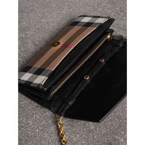 burberry house check wallet